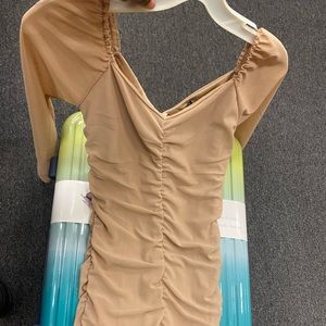 Really cute scrunchy dress fits tight short not to short